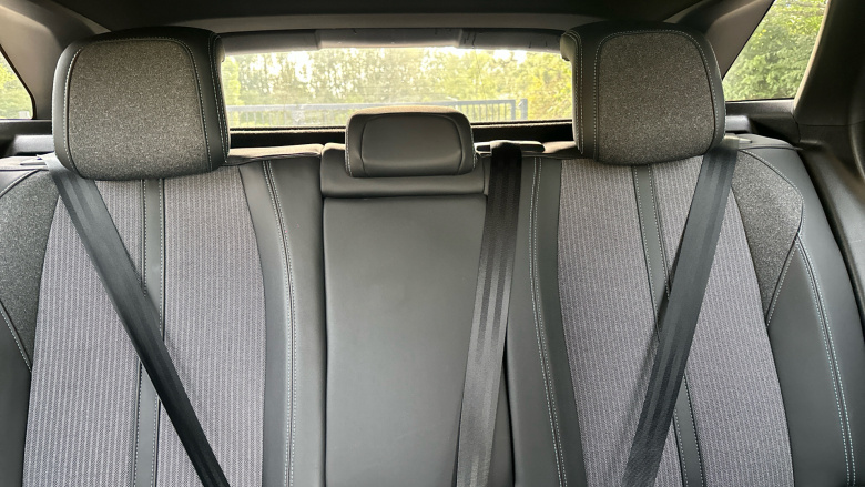 Peugeot 3008 1.2 Hybrid 136 Allure Premium+ 5dr e-DSC6 Petrol Estate